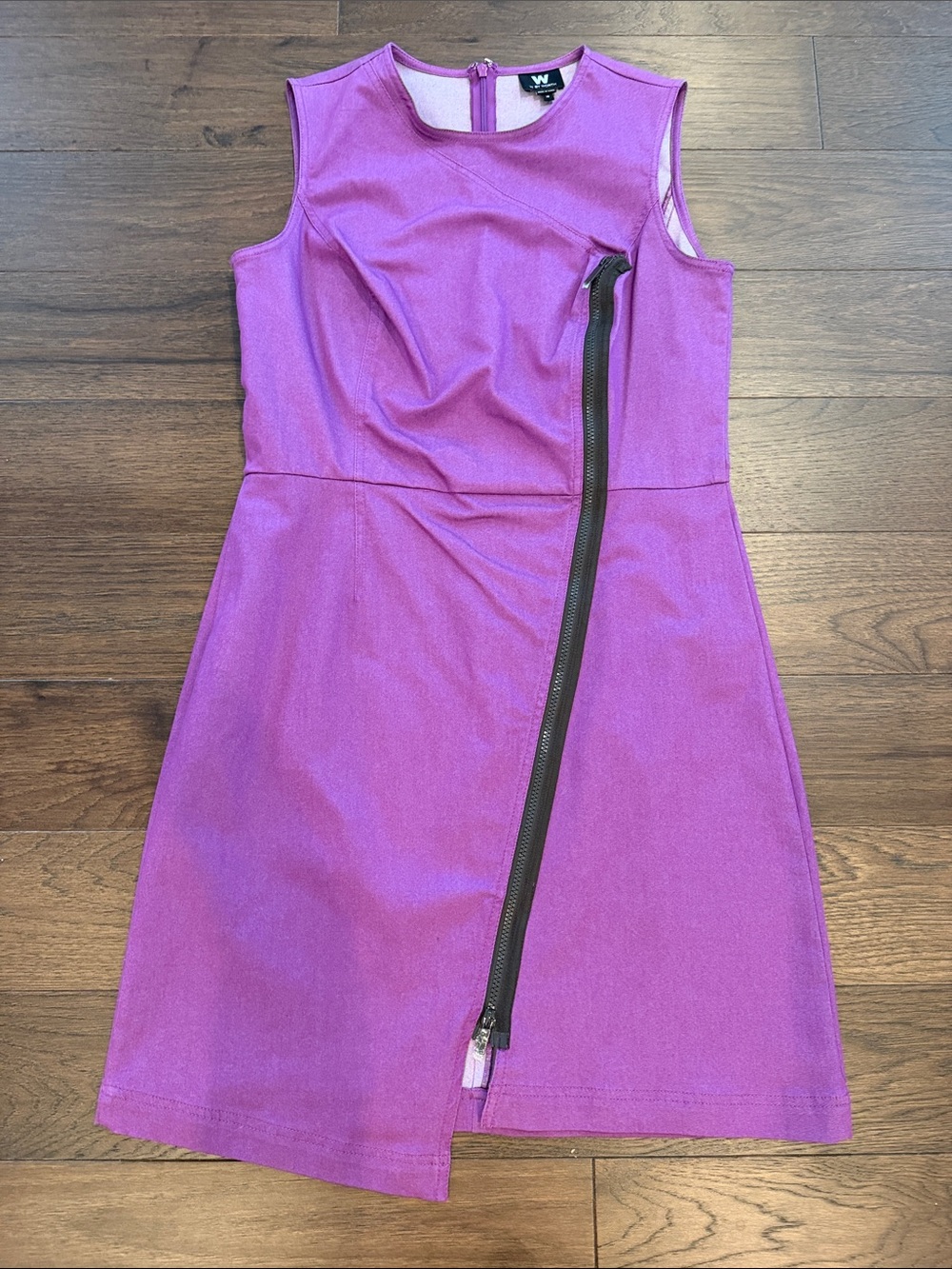W by Worth Sleeveless Fuchsia Zip-Accent Mini Dress Size 12 - C62-013